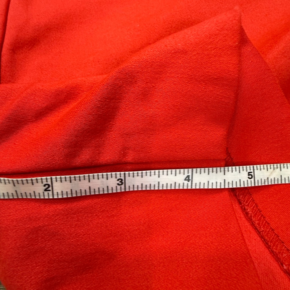 The Limited NWT Women's Tailored Shorts, Red, Size 4, 4.5" Inseam Summer - Picture 7 of 10